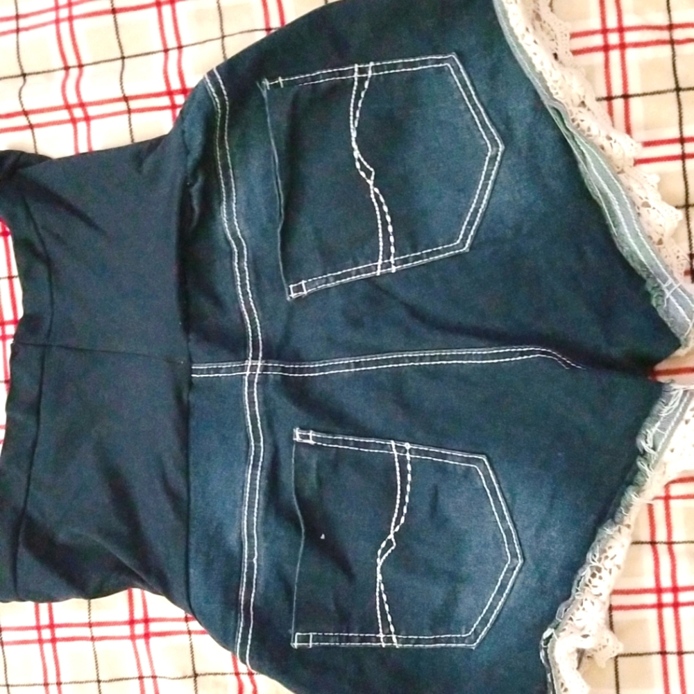 Blue savvy maternity shorts size large